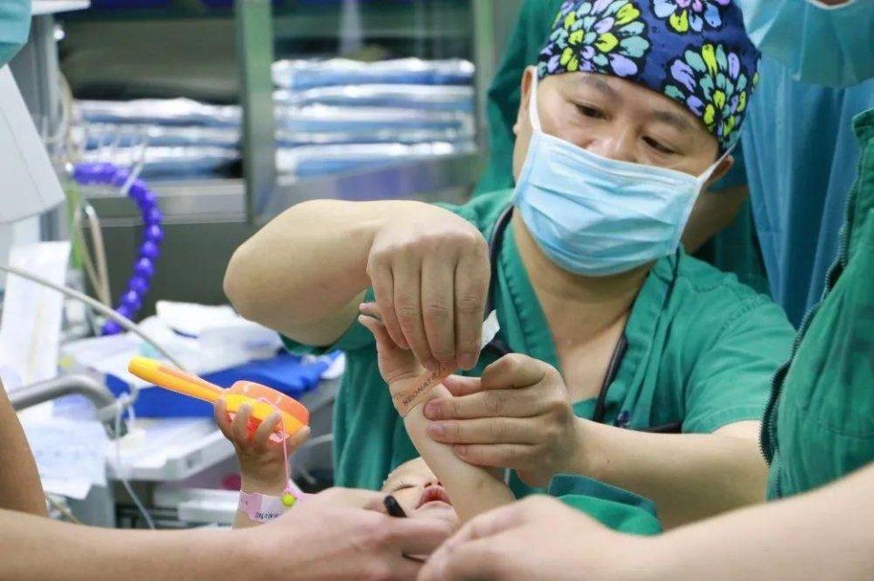 图木舒克市妇婴监护型护送